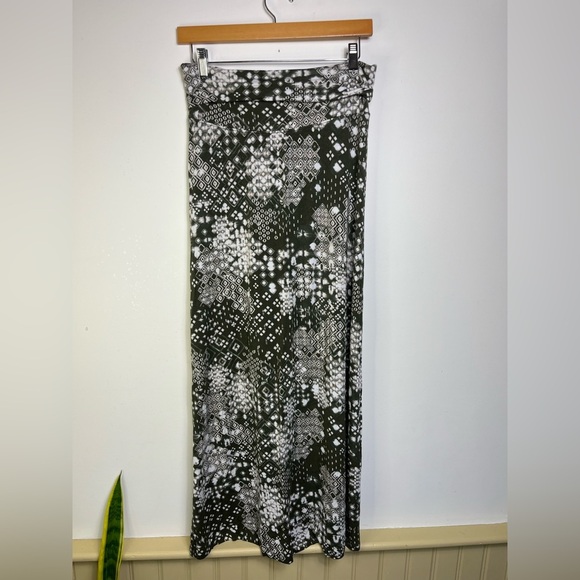 Sonoma Green Tie-Dye Boho Maxi Skirt S Soft Stretch Waist Earthy Vibes - Picture 6 of 12